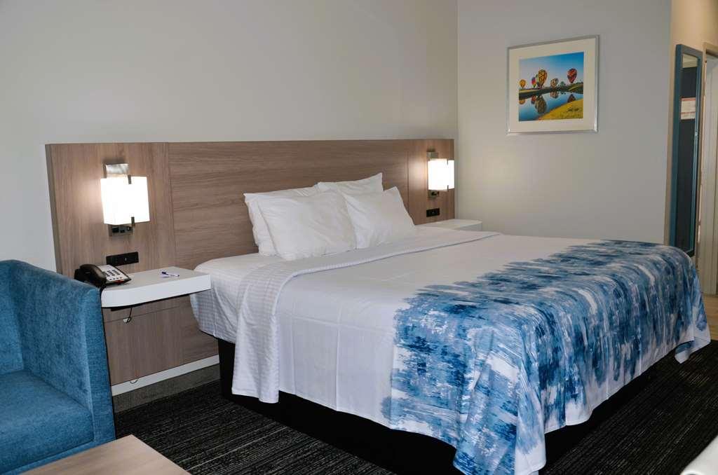 Americas Best Value Inn & Suites-Foley Room photo